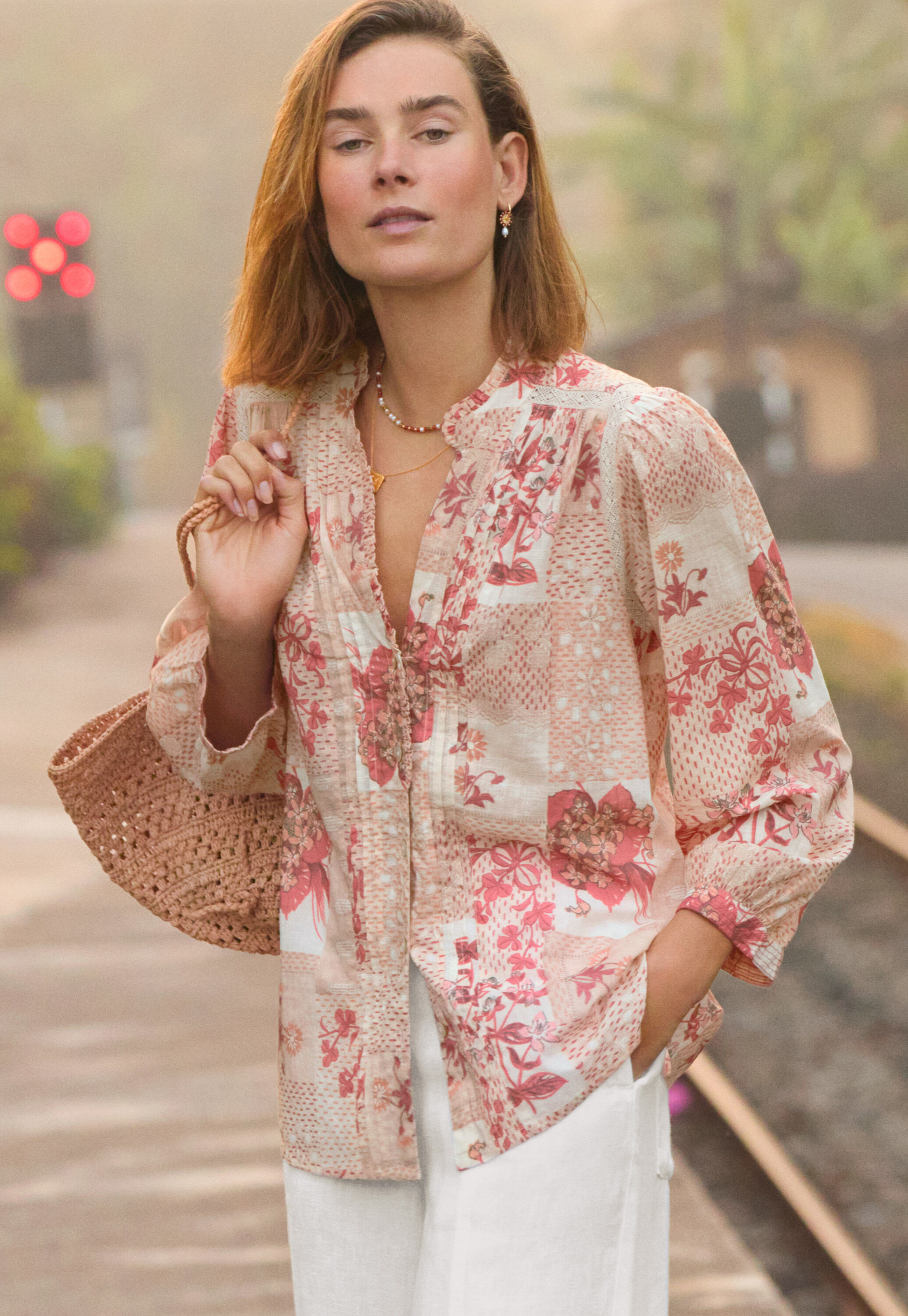 Bluse mit Biesen