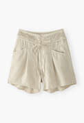 Hoch taillierte Shorts, Stein, webstill